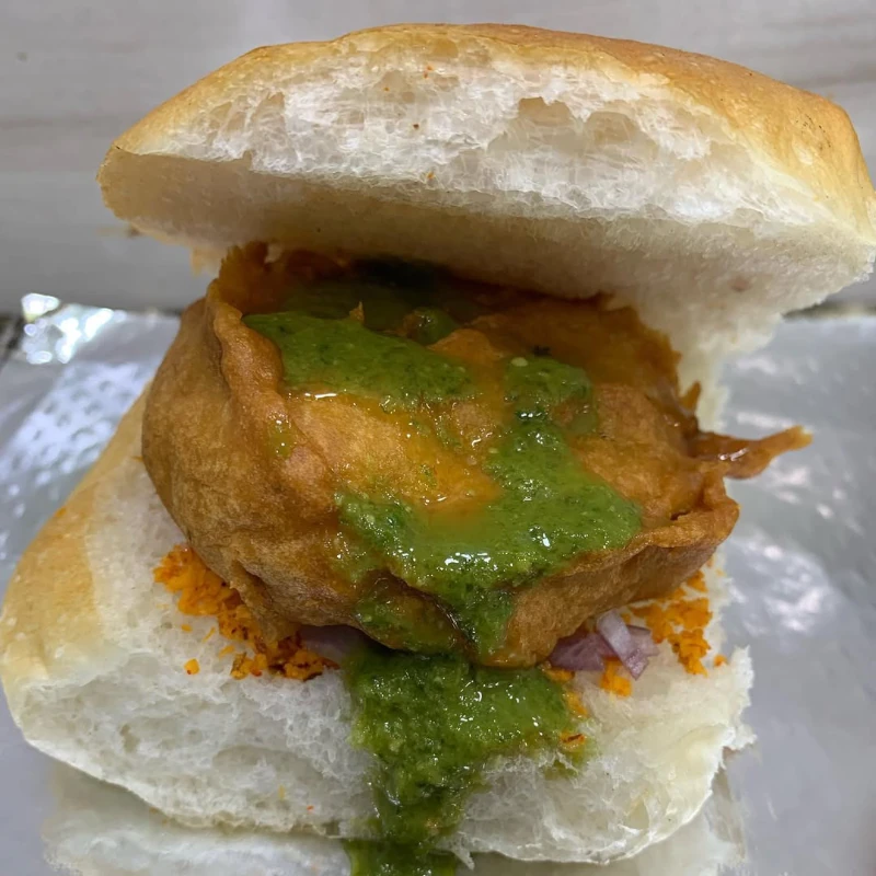 Bhau Vada Pav — Ghatkopar