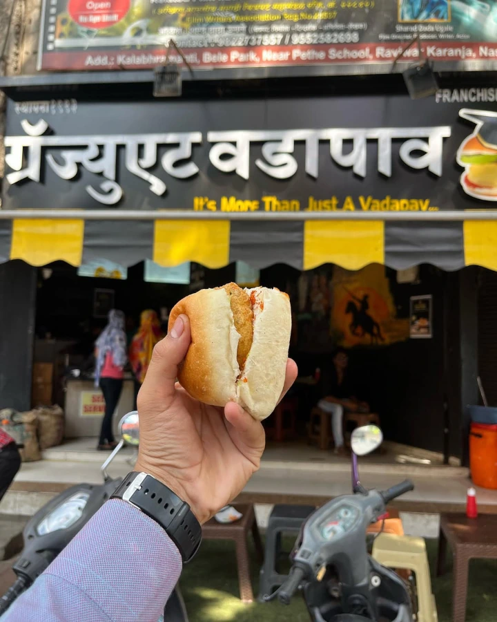 Graduate Vada Pav — Byculla